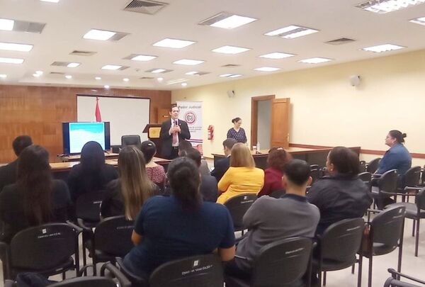Ñeembucú: Prosiguen las jornadas de capacitación del Diplomado en Niñez y Adolescencia