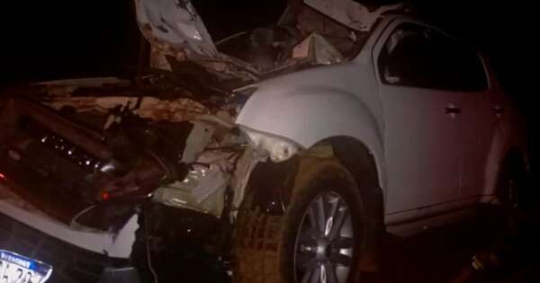 La Nación / Mujer falleció en accidente vial que involucra a alto jefe de la Policía en Alto Paraná