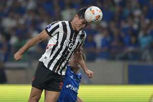 Copa Sudamericana/Cruzeiro 1-Libertad 1: La serie se esfumó en casa - Fútbol - ABC Color