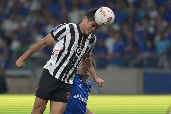 Copa Sudamericana/Cruzeiro 1-Libertad 1: La serie se esfumó en casa - Fútbol - ABC Color