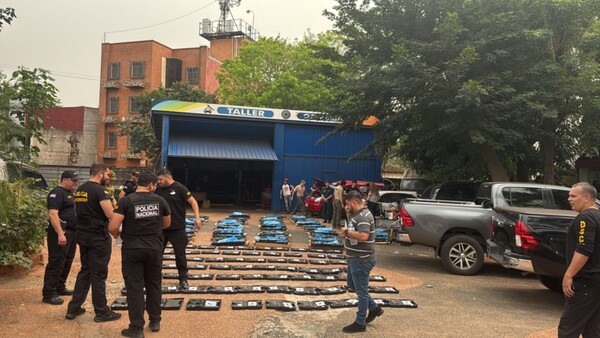 Cuidacoches se enfrenta a 10 años de prisión por prestarse al armatráfico