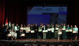 Reconocimiento a promotores de la inclusión y accesibilidad de la comunidad sorda a través de la lengua de señas • PARAGUAY TV