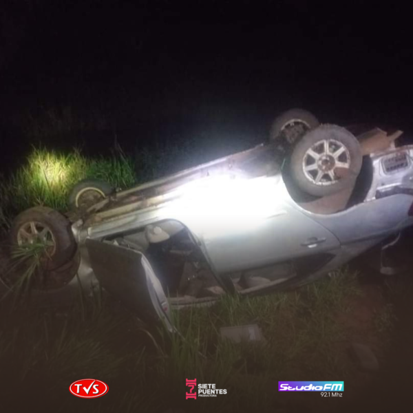 APARATOSO VUELCO EN SAN PEDRO DEL PARANÁ DEJA DOS PERSONAS LESIONADAS - TVS