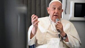 Papa: Iglesia debe buscar "perdón" por casos de abuso sexual