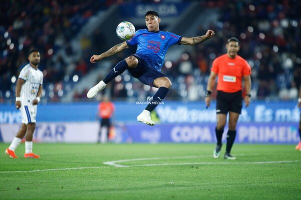 Versus / El recuerdo "mágico" de Enzo Giménez con Cerro Porteño
