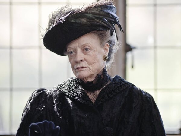 Murió Maggie Smith, actriz que dio vida a la profe Minerva en Harry Potter - trece