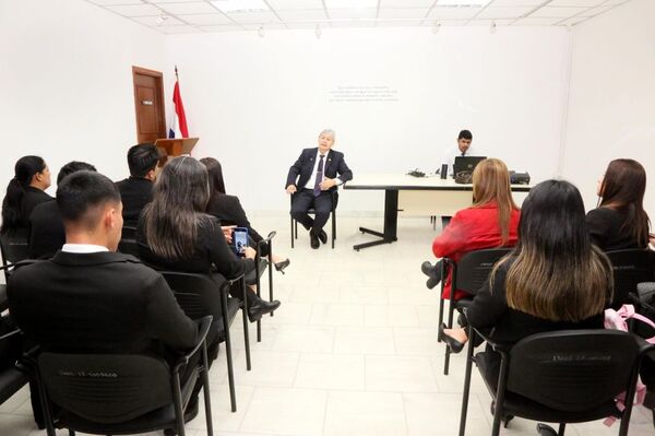 Estudiantes de la UNP visitaron el Museo de la Justicia