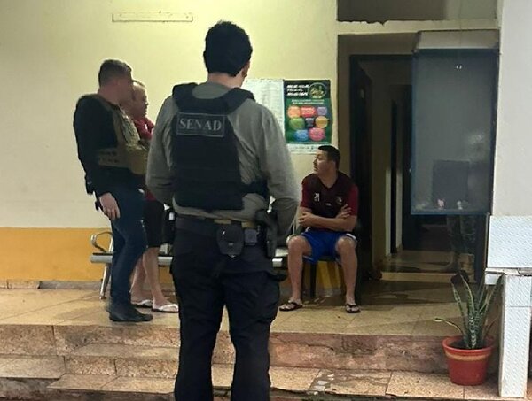 Cae policía que habría filtrado datos a narcos · Radio Monumental 1080 AM