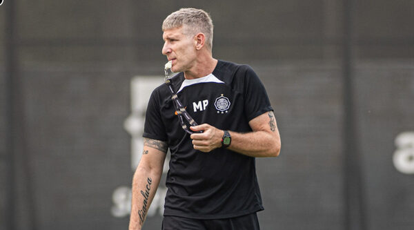 Versus / Las dos figuras que están para volver a la titularidad en Olimpia