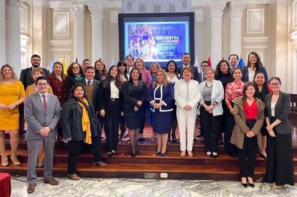 Representante de Facilitadores Judiciales de la CSJ participó en Congreso Internacional en Perú