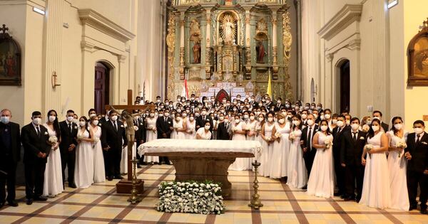 Diario HOY | Tendencias: 40 parejas se casarán frente al Panteón, 4.500 divorcios y pocos hijos