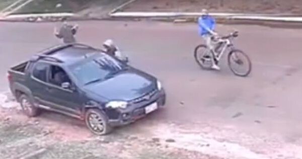 ¡Conductor casi fue asaltado por dos niños!