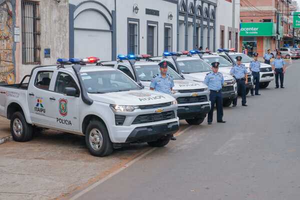Paraguarí y Misiones recibieron nuevas patrulleras para mejorar la seguridad