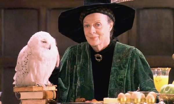 Maggie Smith: Un adiós a la Dama del teatro y el cine - OviedoPress