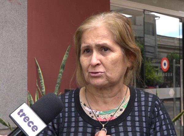 Joven quedó parapléjico y su madre amenaza con encadenarse pidiendo justicia - Unicanal