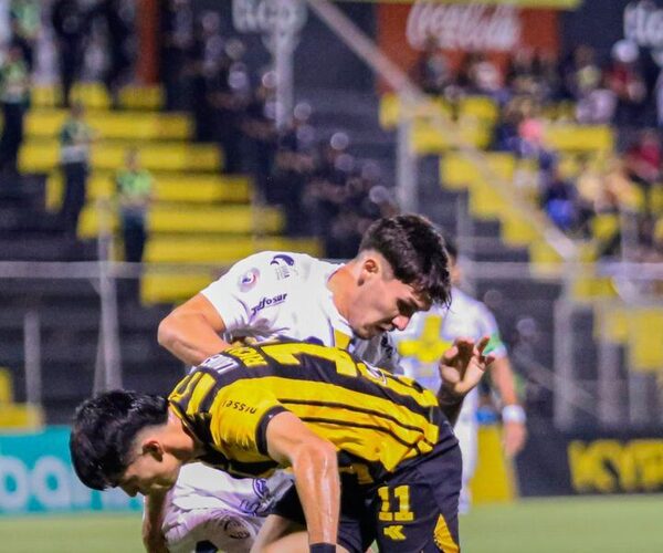 Guaraní no puede ganar y se aleja de la lucha por el título