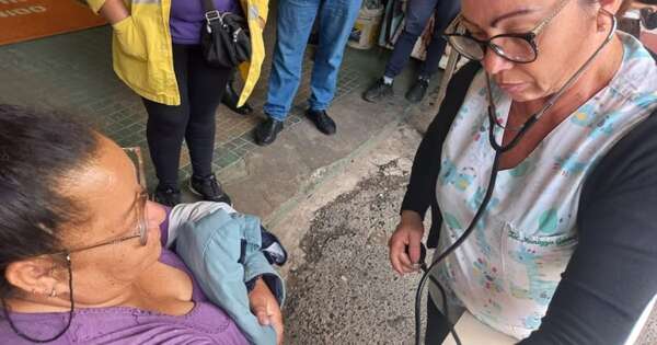 La Nación / Ofrecieron atención médica gratuita en el Mercado 4