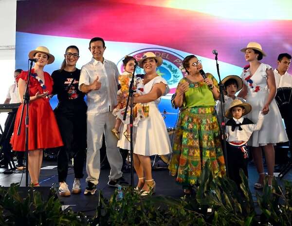 Tupi aramboty 28 años: un festejo inolvidable - Empresariales - ABC Color