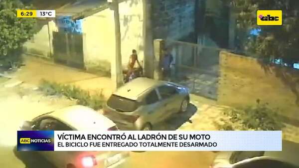 Video: víctima encontró al ladrón de su moto - ABC Noticias - ABC Color
