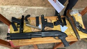 Allanamiento por usura en San Lorenzo: Descubren arsenal de armas
