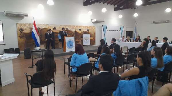 Universitarios presentaron proyectos contra las consecuencias de la virtualidad durante la pandemia - Nacionales - ABC Color