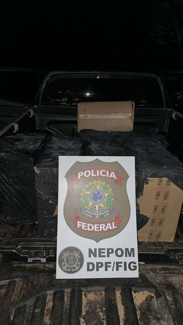 Incautan cajas de cigarrillos producidos por Tabesa contrabandeados por el río Paraná - ABC en el Este - ABC Color