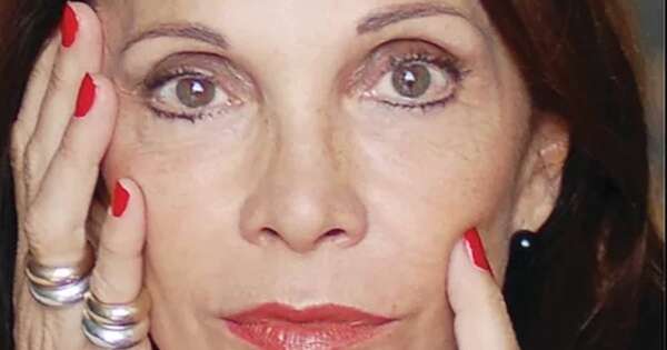 La Nación / Alejandra Mastro: una muestra en la que la naturaleza aborda al espectador