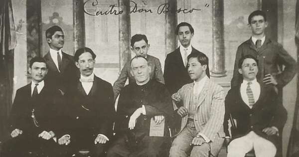 La Nación / Recuerdos del Monseñor Lasagna y el matrimonio historiador
