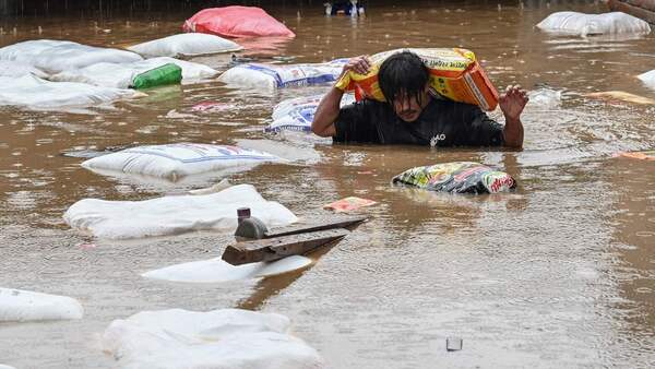 Nepal contabiliza 148 muertos y daños masivos tras las peores lluvias en décadas