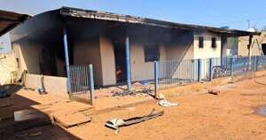 Diario HOY | Vivienda ubicada en predio de una fábrica sufre voraz incendio en Alto Paraná