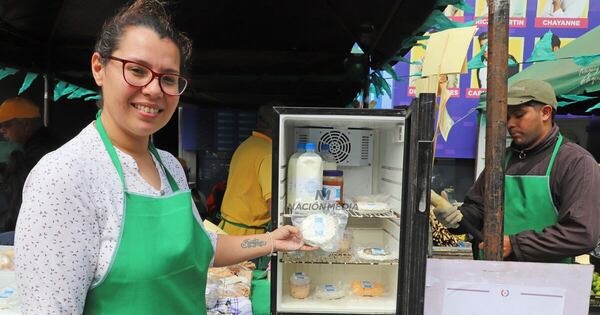 La Nación / De criar cabras solo por sus hijos, pasó a emprender y producir quesos gourmet
