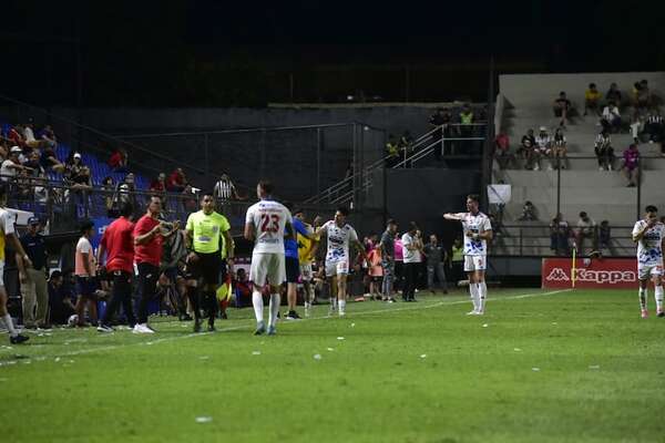 Nacional vs. Libertad: Remontada para quedar a un punto del líder - Fútbol - ABC Color