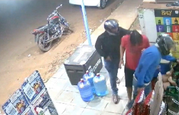 Motochorros atracan bodega y escapan de la Policía tras intensa persecución - La Clave