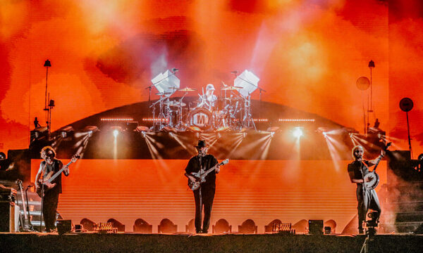 [GALERÍA] ¡Fans de Morat fueron en piyamas al concierto!