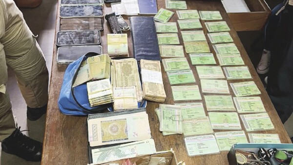 Desbarataron un negocio de usura que comía autos de los “clientes”