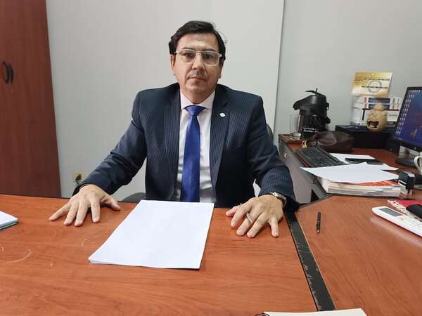 Investigación de “chats” entre fiscal y abogado de Cartes nunca “quiso llegar a la verdad”, denuncian - Política - ABC Color