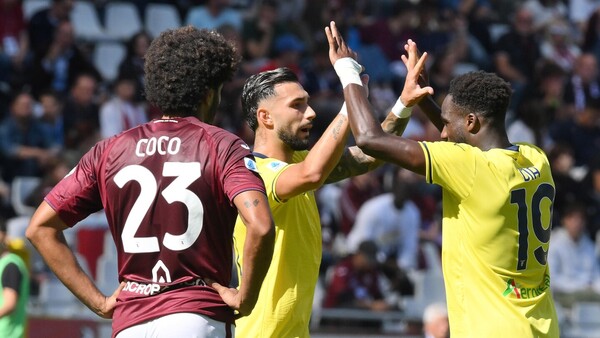 Bajan de la punta al Torino de Tonny