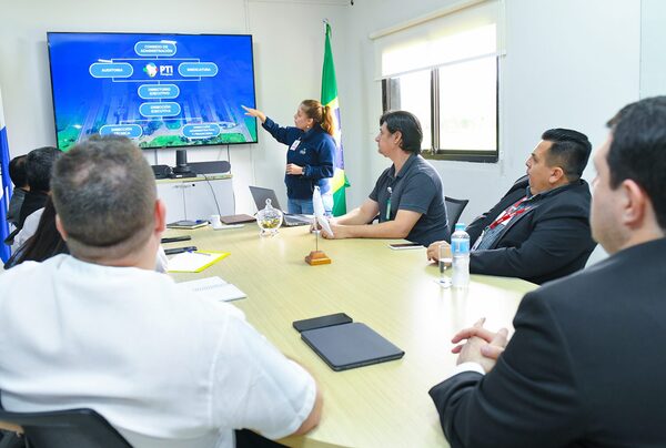 Reunión entre PTI Paraguay y SNPP con miras a potenciar la formación en movilidad eléctrica - La Clave