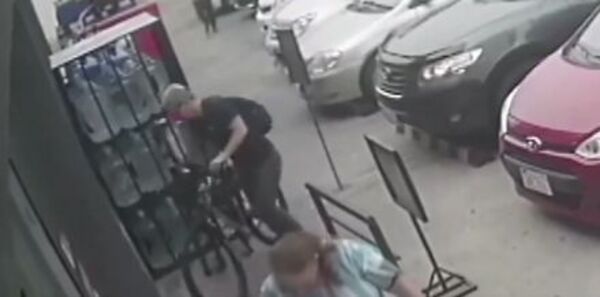 (VIDEO)Polis recuperaron bici de Camilo Soares y cayó el autor