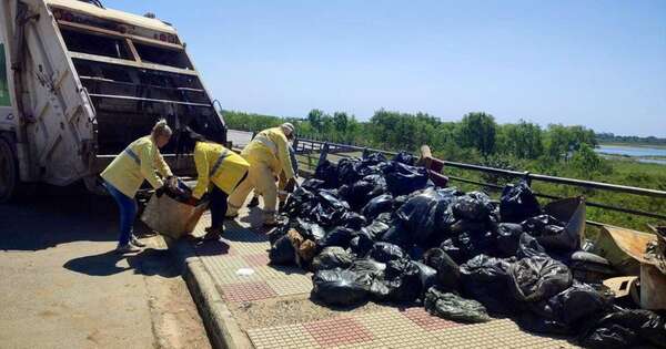 Diario HOY | Cuadrillas municipales intensificaron limpieza durante el finde largo en Asunción