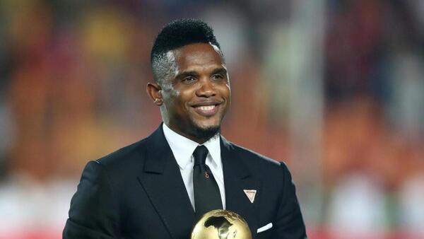 FIFA sanciona a Samuel Eto'o con suspensión de seis meses
