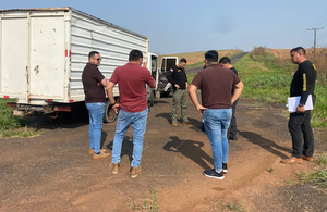 Falsos policías detienen y asaltan un camión repartidor en Curuguaty - Noticiero Paraguay