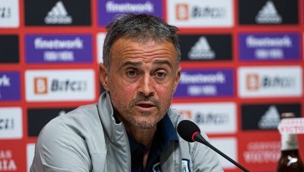 Versus / Luis Enrique no convoca a Dembélé por incumplir "de manera grave" las obligaciones