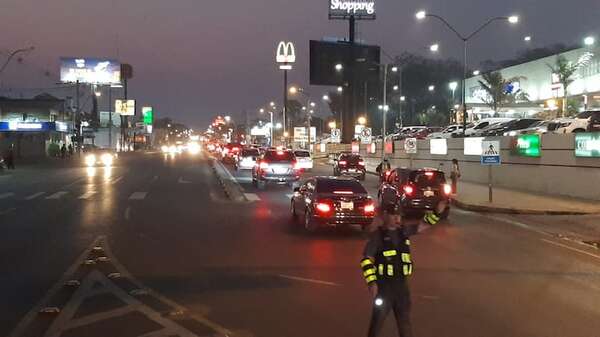 Operativo retorno: lento y cargado regreso hacia ciudades de Central - Nacionales - ABC Color