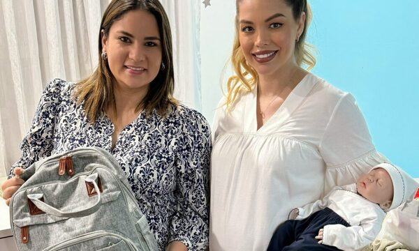 [VIDEO] Ex Miss tomó un curso rápido para ser mamá primeriza