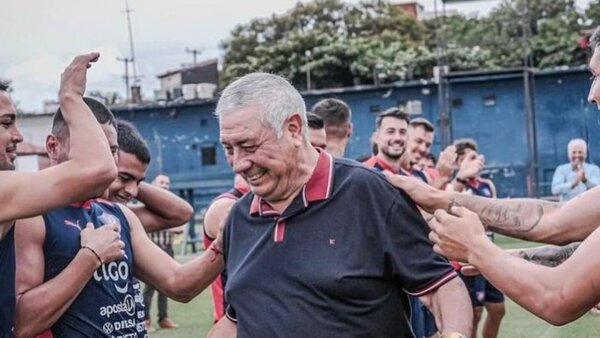 Cerro Porteño anuncia a Carlos Jara Saguier como su nuevo entrenador