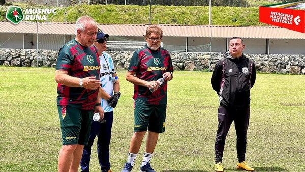 Versus / Gran presente del inoxidable Ever Hugo Almeida en el fútbol de Ecuador