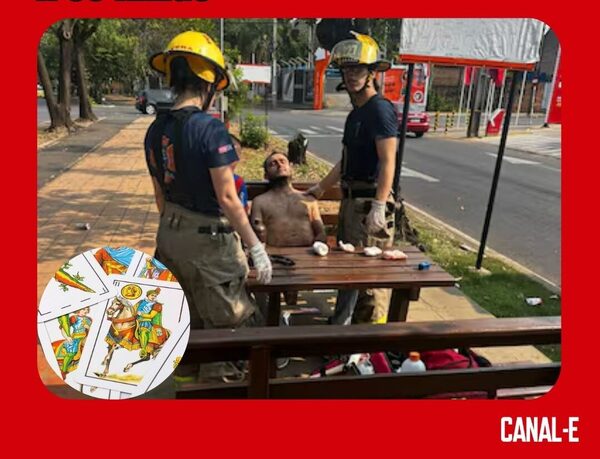 SE ENOJÓ PORQUE PERDIÓ Y LE CLAVÓ A SU AMIGO