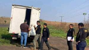 Falsos policías asaltan camión distribuidor y se llevan G. 25 millones en Canindeyú