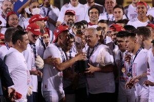 Versus / Uno de los grandes responsables de la "34" felicitó a Cerro Porteño